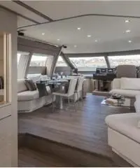 FERRETTI 690 - 7