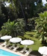 Villa singola in vendita a MARINA DI PIETRASANTA - Pietrasanta 347 mq