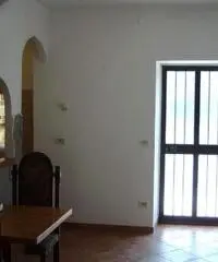 PRIVATO VENDE DIRETTAMENTE CASA INDIPENDENTE IN CENTRO PAESE - 4