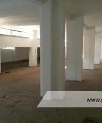 Centro -  Magazzino 6 locali € 150.000 MT601 - 10