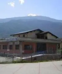 Affitto Laboratorio in FRAZIONE LA GRENDE, 39