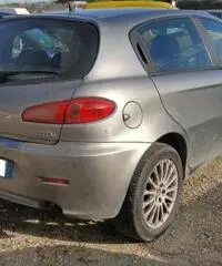 Alfa Romeo 147 1.9 JTD (120) 3 porte 120cv - 3