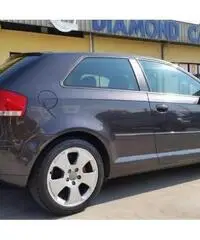 Audi A3 2.0 16V TDI Attraction - 4