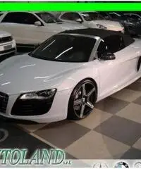 AUDI R8 Spyder 5.2 V10 FSI quattro R tronic*Xenon*pelle*na rif. 7171502 - 2