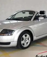 AUDI TT ROADSTER 1.8 T 150 CV Interni in pelle + Sedili riscaldabili + Climatizzatore automatico + R - 4