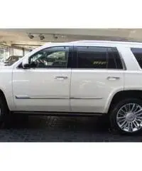 Cadillac Escalade 6.2L V8 Platinum ESV - 3