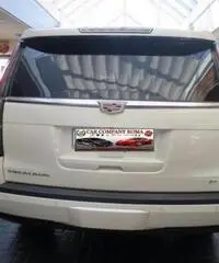 Cadillac Escalade 6.2L V8 Platinum ESV - 6