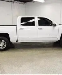 Chevrolet Silverado Chevrolet Silverado LTZ V8 5,3 ECOTEC 355 HP 4X4 C - 4