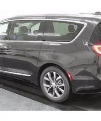 Chrysler Pacifica - 6