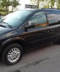 Chrysler Voyager 2.5 CRD cat LE - 2