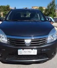 DACIA Sandero 1.4 GPL Lauréate OK NEOPATENTATI rif. 6743555 - 2