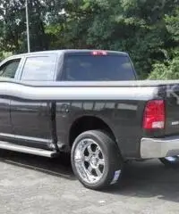 Dodge Altro Dodge Ram 1500 4X4 HEMI CrewCab - 3