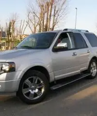 Suv americano Ford Expedition Limited 4WD - 2