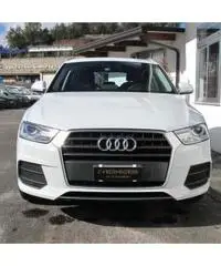 Audi Q3 2.0 TDI 150 CV Sport - 2