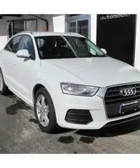 Audi Q3 2.0 TDI 150 CV Sport - 4