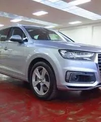 AUDI Q7 e-tron 3.0 TDI quattro tiptronic Busi rif. 6976518 - 2