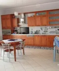 GIOIA TAURO VENDE: appartamento Via Luigi Rizzo (zona marina - 5