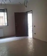 GIOIA TAURO VENDE: Appartamento Zona centralissima - 4