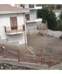 VENDITA CASA SINGOLA SU DUE PIANI CALABRIA