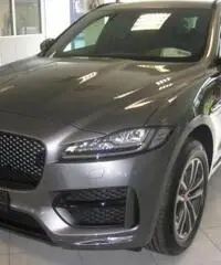 JAGUAR F-Pace 2.0d 180 CV AWD aut. R-Sport rif. 7090480 - 2