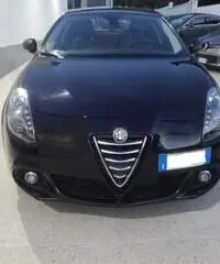 Alfa Romeo Giulietta 1.6 JTDm-2 105 CV Distinctive - 2