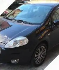 Fiat grande punto - 2