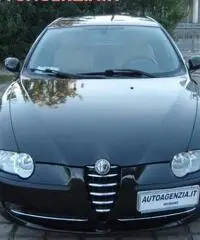 ALFA ROMEO 147 1.9 JTD 16V cat 5 porte Distinctive rif. 7196704 - 4