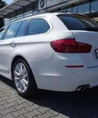 BMW 520 d Touring PELLE NAVI CAMBIO AUTOMATICO XENO rif. 6933905 - 2