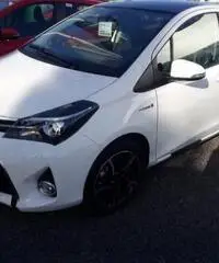 Toyota Yaris 1.5 Hybrid 5 porte Style - 4