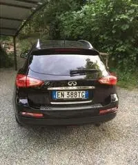 Infiniti EX30 d - 4