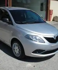 LANCIA Ypsilon 1.2 69 CV 5 porte GPL Ecochic Silver rif. 5978899 - 2