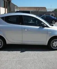 LANCIA Ypsilon 1.2 69 CV 5 porte GPL Ecochic Silver rif. 5978899 - 5