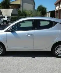 LANCIA Ypsilon 1.2 69 CV 5 porte GPL Ecochic Silver rif. 5978899 - 8