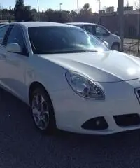 Alfa Romeo Giulietta 2.0 JTDm-2 170 CV Distinctive - 2