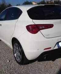 Alfa Romeo Giulietta 2.0 JTDm-2 170 CV Distinctive - 5