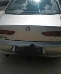 Alfa 156 con gancio traino