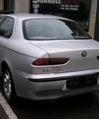 Alfa Romeo 156 1.9JTDProgression - 6