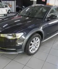 AUDI A6 allroad 3.0 TDI 245 CV S tronic Business rif. 7184927