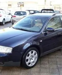 Audi A6 Avant 2.5 V6 TDI 155CV Automatica