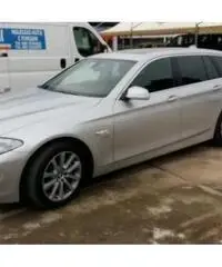 BMW Serie 5 Touring 535d Xdrive Futura - 2