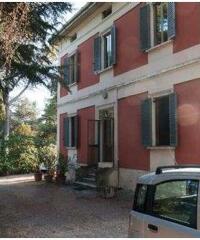 Sasso Marconi: Villa 5 Locali o piu