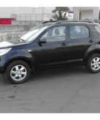 Daihatsu Terios 1.5i 16V 4WD SXA AUTOMATICO - 2