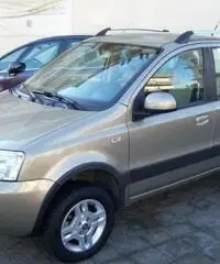 Fiat Panda 1.3 MJT 16V DPF 4x4 Climbing