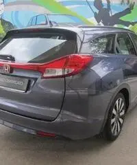 Honda Civic Tourer 1.6 i-DTEC Elegance - 4