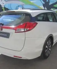 Honda Civic Tourer 1.6 i-DTEC Elegance Navi - 4