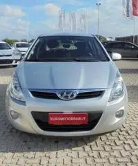 HYUNDAI i20 1.4 CRDi 5p. Comfort rif. 7156461 - 2