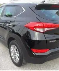 HYUNDAI Tucson 1.7 CRDi XPossible - 4