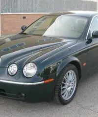 JAGUAR S-Type (X206) 2.7 diesel V6 cat Exec.