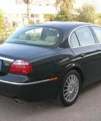 JAGUAR S-Type (X206) 2.7 diesel V6 cat Exec. - 4