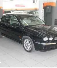 JAGUAR X-Type 2.5 V6 24V cat Executive - 3